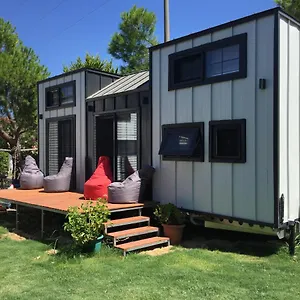 Aparthotel Sakiz Tiny House &